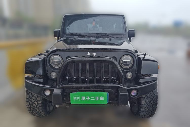 Used Jeep Wrangler 2013 3.6L Sahara Four-Door Edition Front