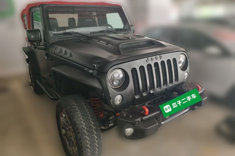 Used Jeep Wrangler 2013 3.6L Rubicon two-door version Front Right 45 Deg