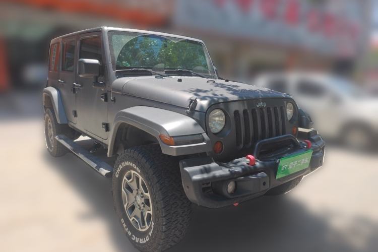 Used Jeep Wrangler 2013 3.6L Sahara Four-Door Edition Front Right 45 Deg