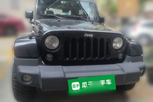 Used Jeep Wrangler 2013 3.6L Sahara two-door model