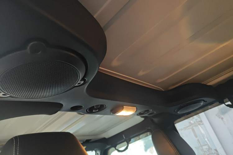 Used Jeep Wrangler 2013 3.6L Sahara Four-Door Edition Headliner