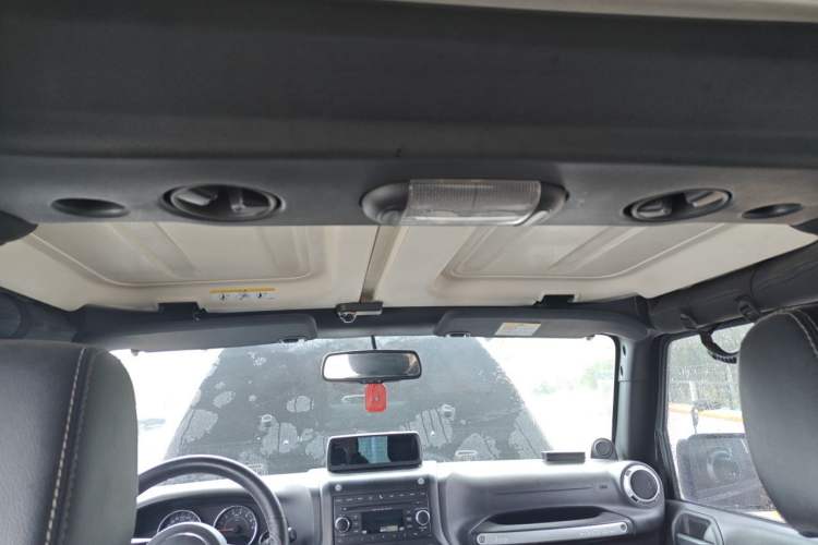 Used Jeep Wrangler 2013 3.6L Sahara Four-Door Edition Headliner