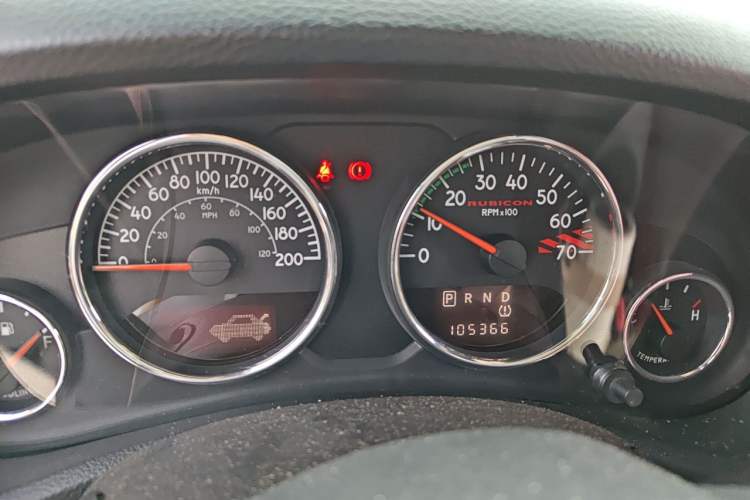 Used Jeep Wrangler 2013 3.6L Two-Door 10th Anniversary Edition Instrument Cluster