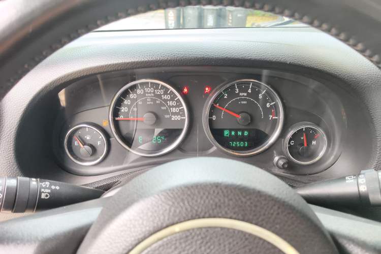 Used Jeep Wrangler 2013 3.6L Sahara two-door model Instrument Cluster