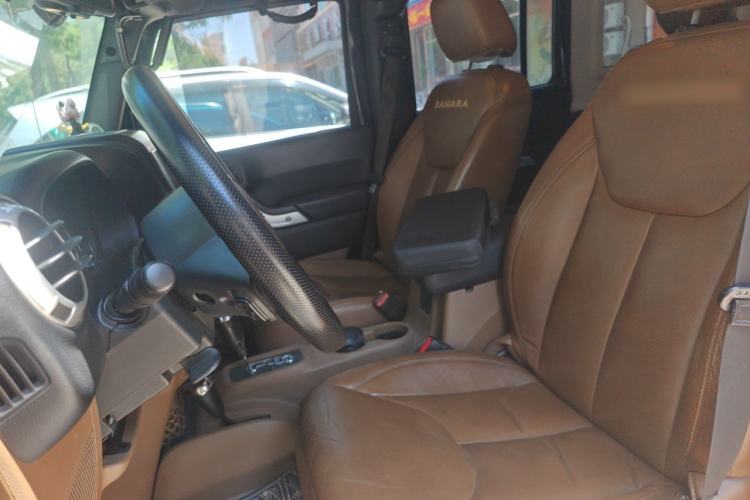 Used Jeep Wrangler 2013 3.6L Sahara Four-Door Edition Left Front Seat
