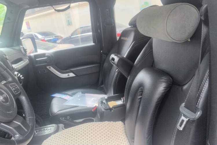 Used Jeep Wrangler 2013 3.6L Sahara two-door model Left Rear Seat