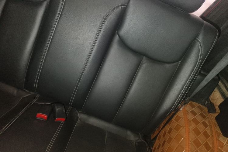 Used Jeep Wrangler 2013 3.6L Rubicon two-door version Left Rear Seat