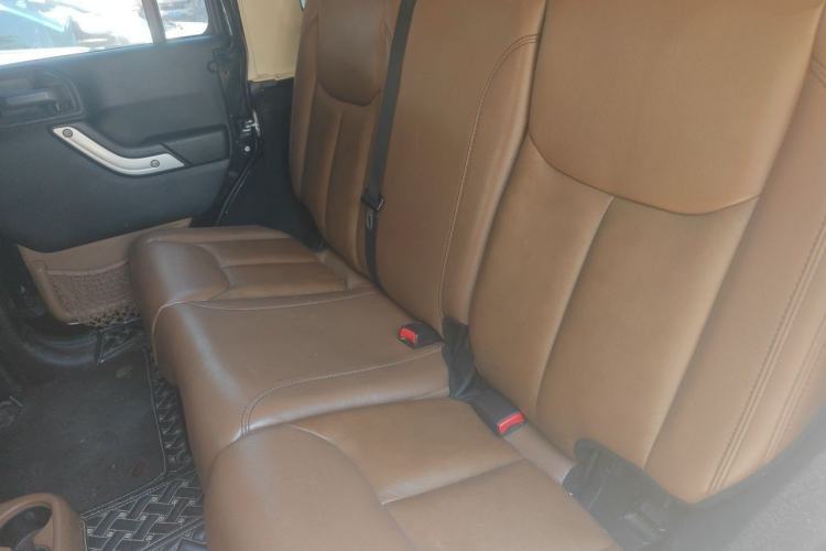 Used Jeep Wrangler 2013 3.6L Sahara Four-Door Edition Left Rear Seat