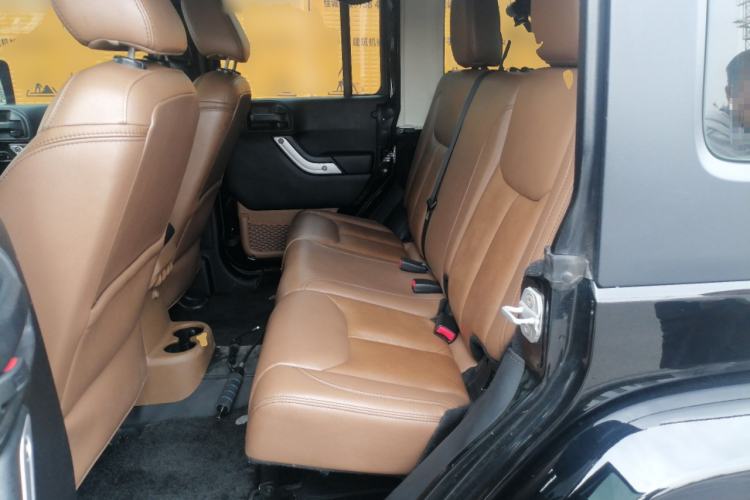 Used Jeep Wrangler 2013 3.6L Sahara Four-Door Edition Left Rear Seat