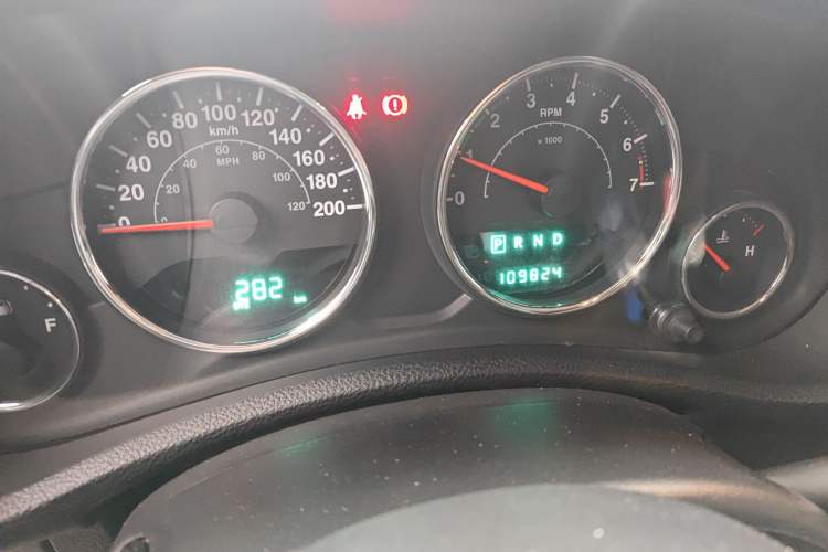 Used Jeep Wrangler 2013 3.6L Sahara Four-Door Edition Odometer Close Up