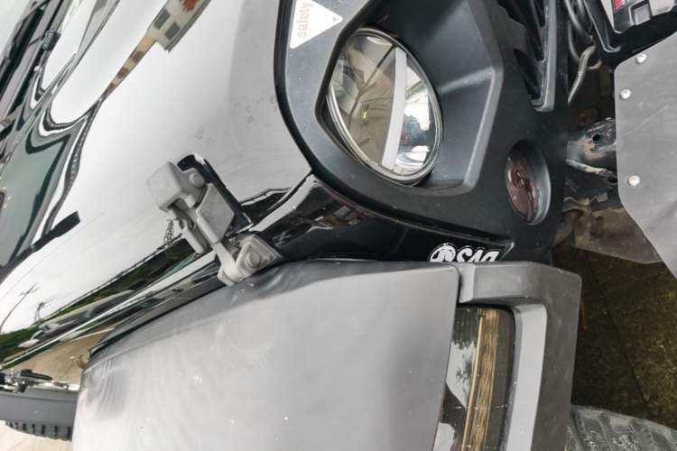 Used Jeep Wrangler 2013 3.6L Sahara two-door model Right Front Headlight