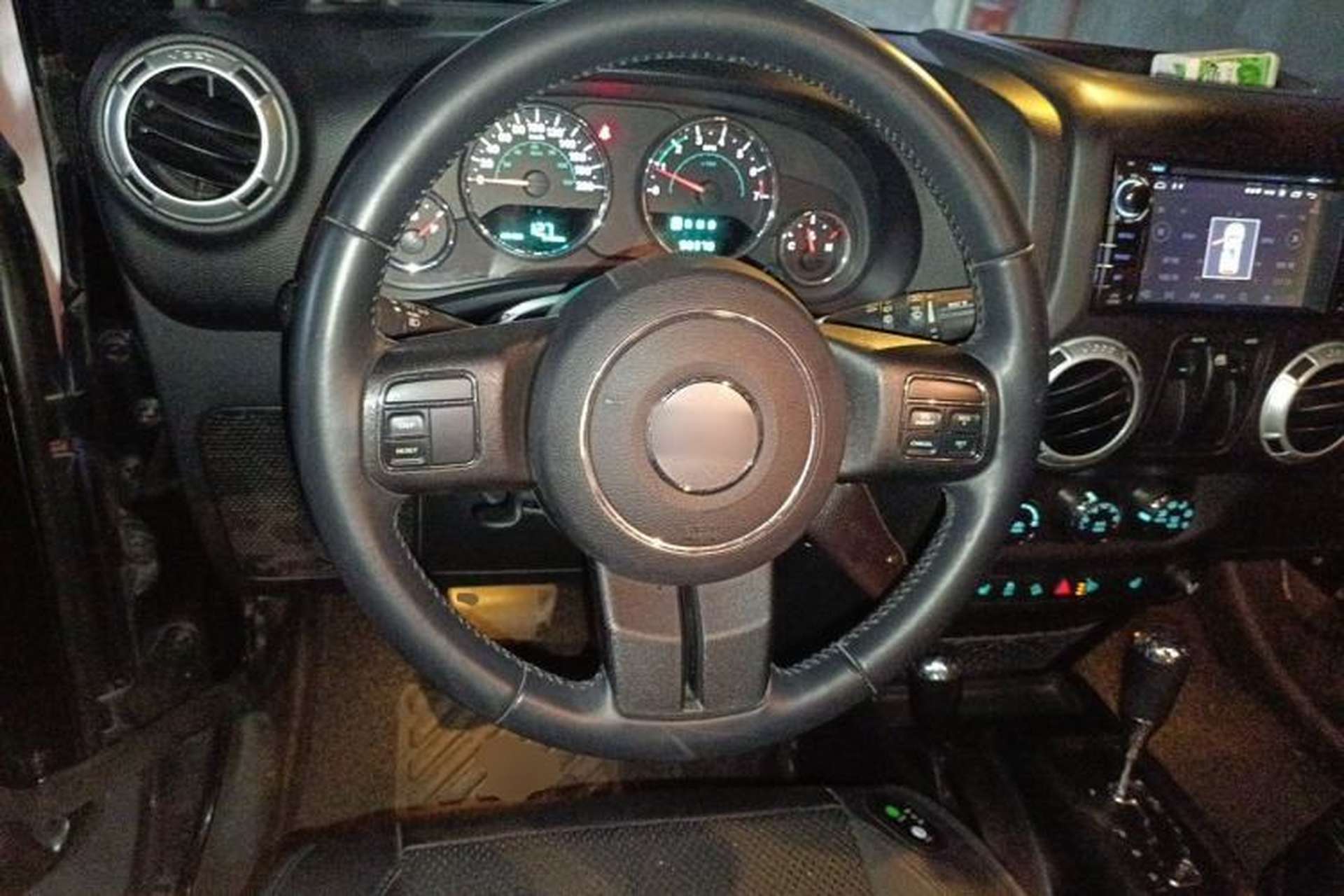 Used Jeep Wrangler 2013 3.6L Sahara two-door model Steering Wheel