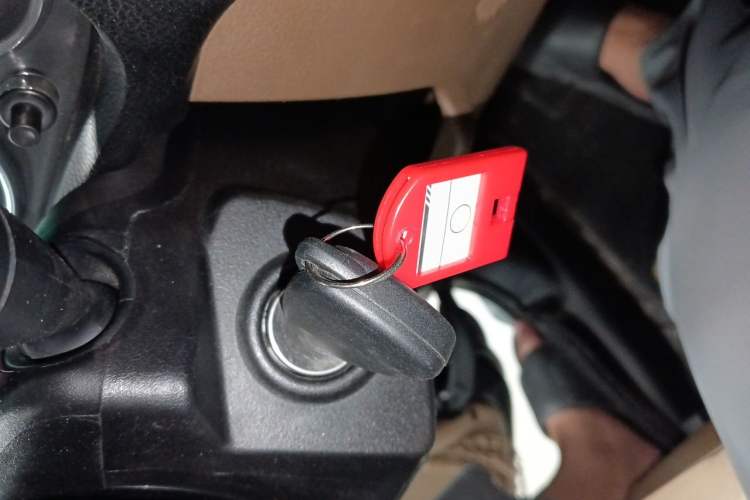 Used Jeep Wrangler 2013 3.6L Sahara Four-Door Edition Vehicle Key