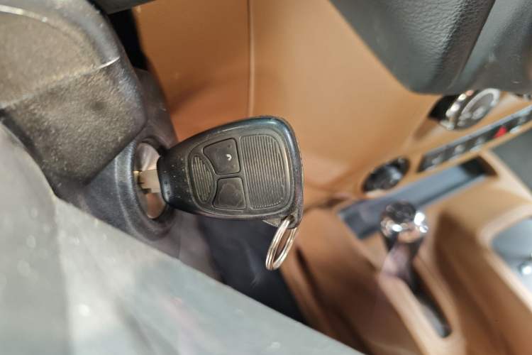 Used Jeep Wrangler 2013 3.6L Sahara Four-Door Edition Vehicle Key