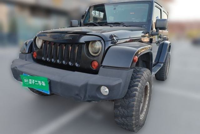 Used Jeep Wrangler 2013 3.6L Sahara two-door model