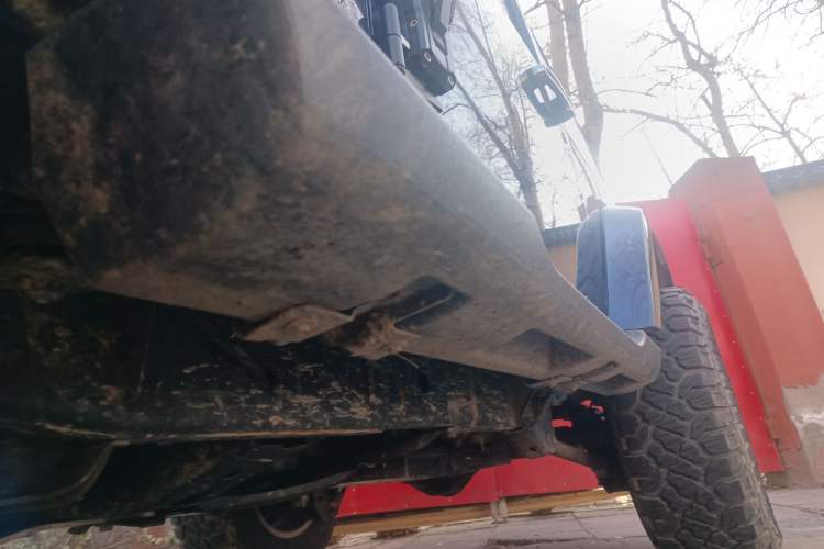 Used Jeep Wrangler 2013 3.6L Sahara two-door model Chassis Front Left