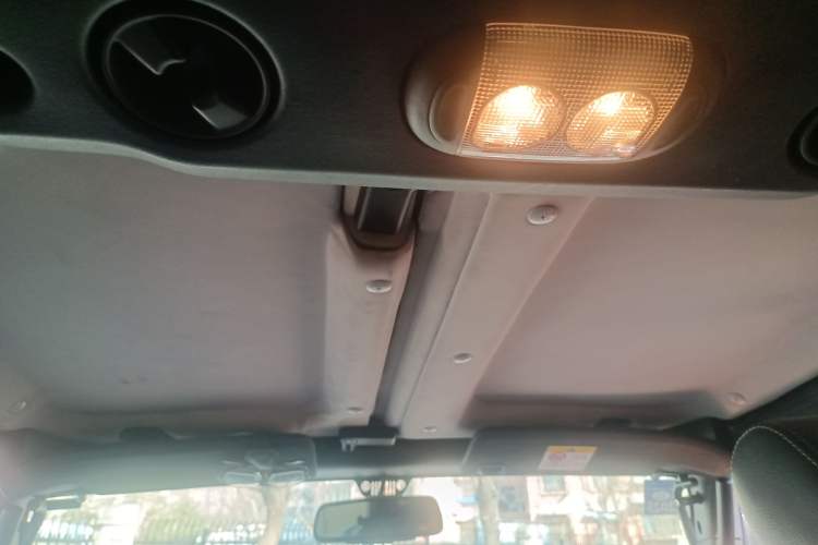 Used Jeep Wrangler 2013 3.6L Sahara two-door model Headliner