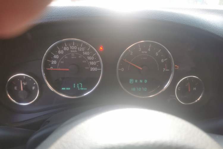 Used Jeep Wrangler 2013 3.6L Sahara Four-Door Edition Instrument Cluster