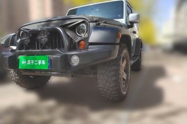 Used Jeep Wrangler 2013 3.6L Sahara two-door model