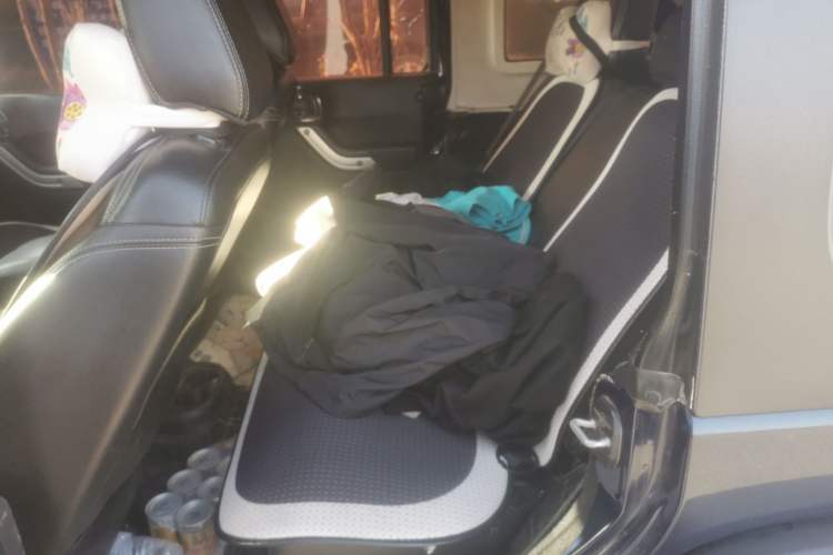 Used Jeep Wrangler 2013 3.6L Sahara Four-Door Edition Left Rear Seat