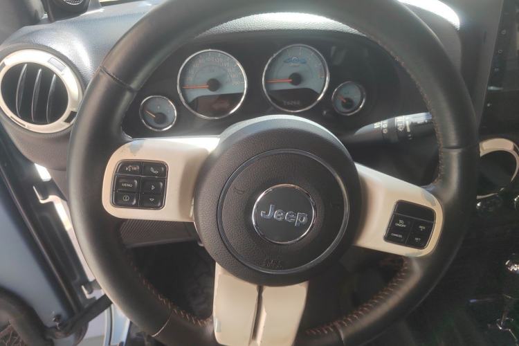Used Jeep Wrangler 2013 3.6L Sahara two-door model Steering Wheel
