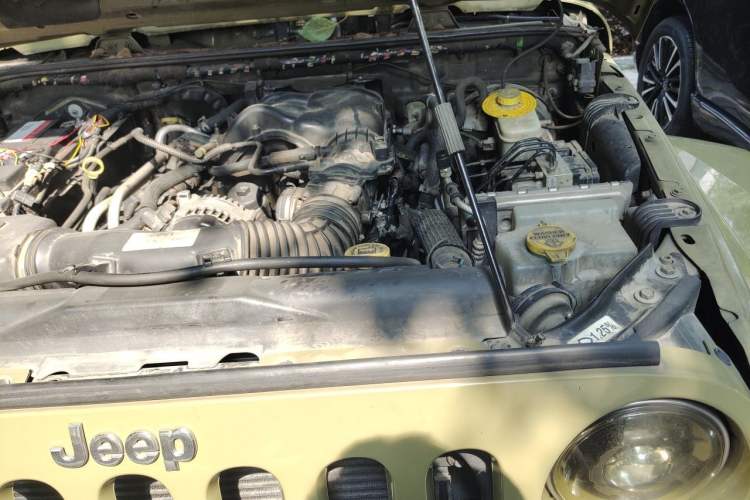 Used Jeep Wrangler 2013 3.6L Sahara two-door model Engine Bay Left