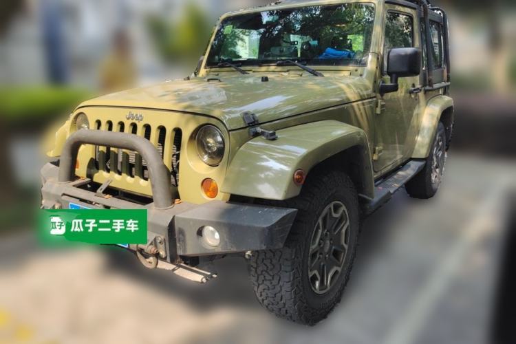 Used Jeep Wrangler 2013 3.6L Sahara two-door model Guazi used car, China used car export, Used car for sale, Used cars, Cheapest cars for sale