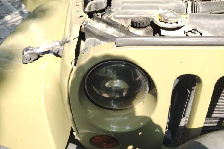 Used Jeep Wrangler 2013 3.6L Sahara two-door model Right Front Headlight