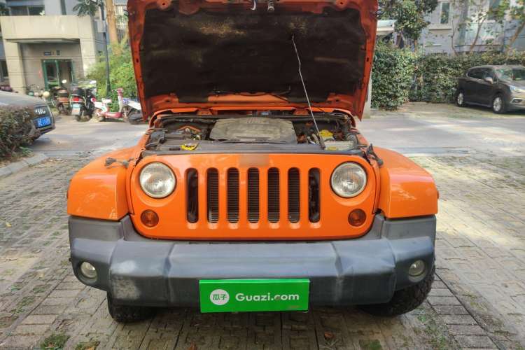 Used Jeep Wrangler 2013 3.6L Sahara two-door model Engine Bay