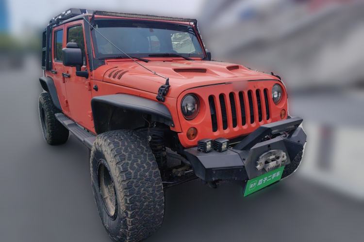 Used Jeep Wrangler 2013 3.6L Sahara Four-Door Edition Front Right 45 Deg