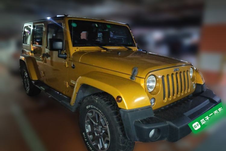 Used Jeep Wrangler 2013 3.6L Sahara Four-Door Edition Front Right 45 Deg