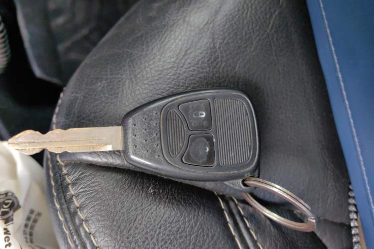 Used Jeep Wrangler 2013 3.6L Sahara Four-Door Edition Vehicle Key