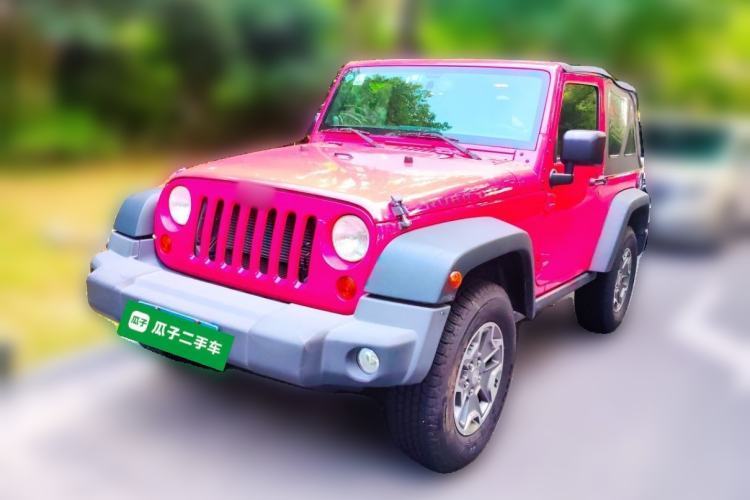Used Jeep Wrangler 2013 3.6L Sahara two-door model Guazi used car, China used car export, Used car for sale, Used cars, Cheapest cars for sale