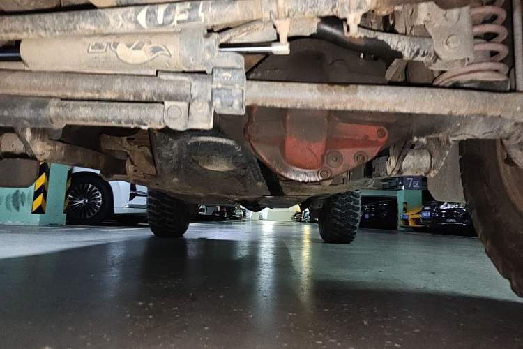 Used Jeep Wrangler 2013 3.6L Rubicon four-door model Chassis Front