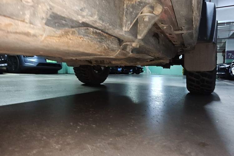 Used Jeep Wrangler 2013 3.6L Rubicon four-door model Chassis Rear Right