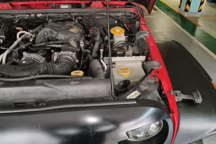 Used Jeep Wrangler 2013 3.6L Rubicon four-door model Engine Bay Left