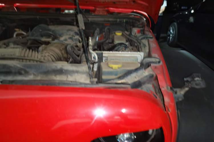 Used Jeep Wrangler 2013 3.6L Sahara Four-Door Edition Engine Bay Left