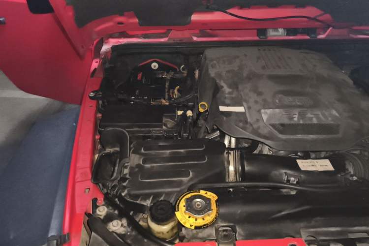 Used Jeep Wrangler 2013 3.6L Rubicon four-door model Engine Bay Right