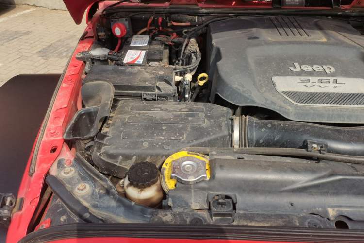Used Jeep Wrangler  Engine Bay Right