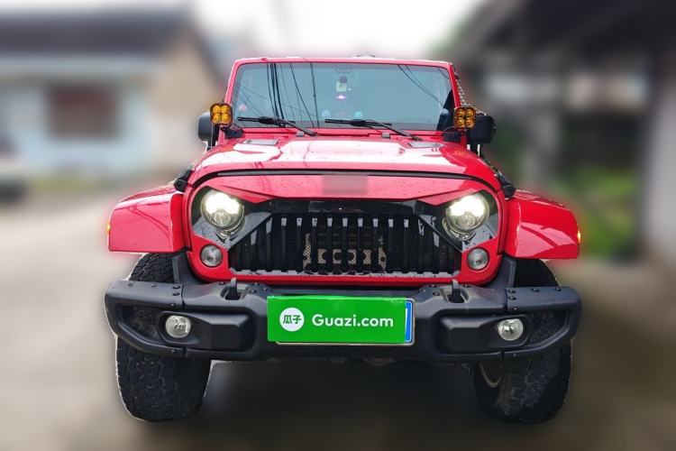 Used Jeep Wrangler 2013 3.6L Sahara Four-Door Edition Front