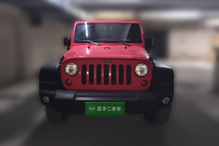 Used Jeep Wrangler 2013 3.6L Rubicon four-door model Front