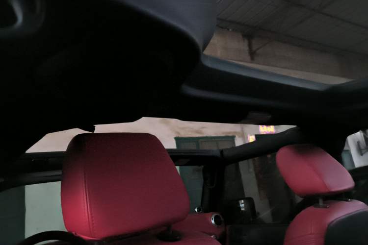Used Jeep Wrangler 2013 3.6L Sahara two-door model Headliner