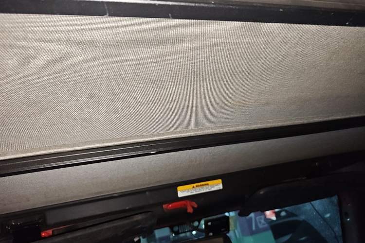 Used Jeep Wrangler 2013 3.6L Rubicon four-door model Headliner