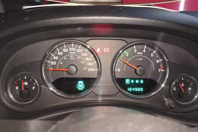 Used Jeep Wrangler 2013 3.6L Rubicon four-door model Instrument Cluster