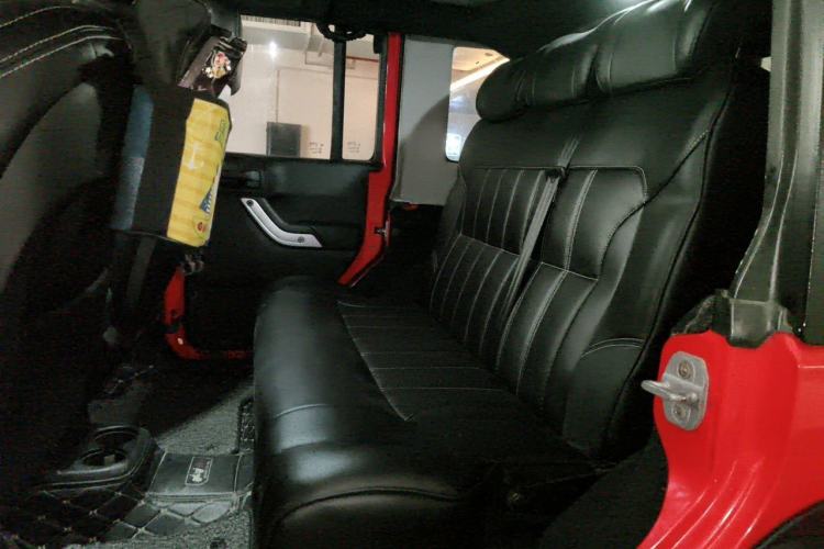 Used Jeep Wrangler 2013 3.6L Rubicon four-door model Left Rear Seat