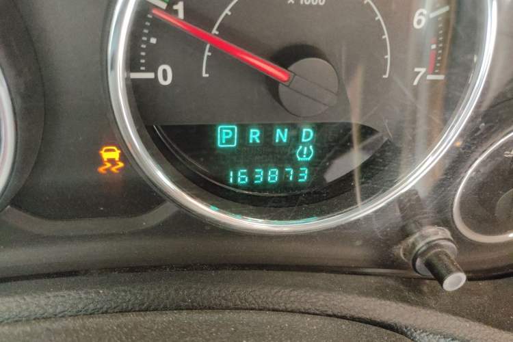 Used Jeep Wrangler 2013 3.6L Sahara Four-Door Edition Odometer Close Up