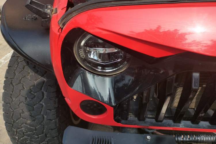 Used Jeep Wrangler  Right Front Headlight
