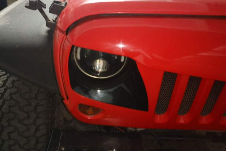 Used Jeep Wrangler 2013 3.6L Sahara Four-Door Edition Right Front Headlight