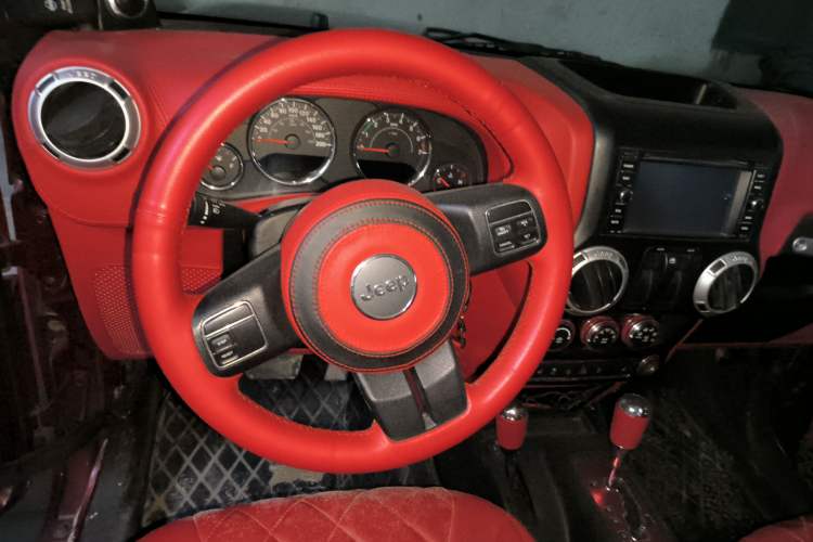 Used Jeep Wrangler 2013 3.6L Sahara two-door model Steering Wheel