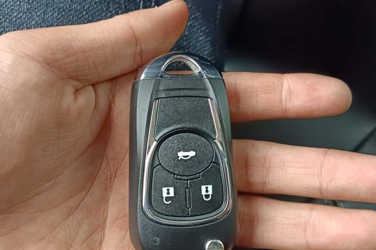 Used Jeep Wrangler 2013 3.6L Sahara two-door model Vehicle Key